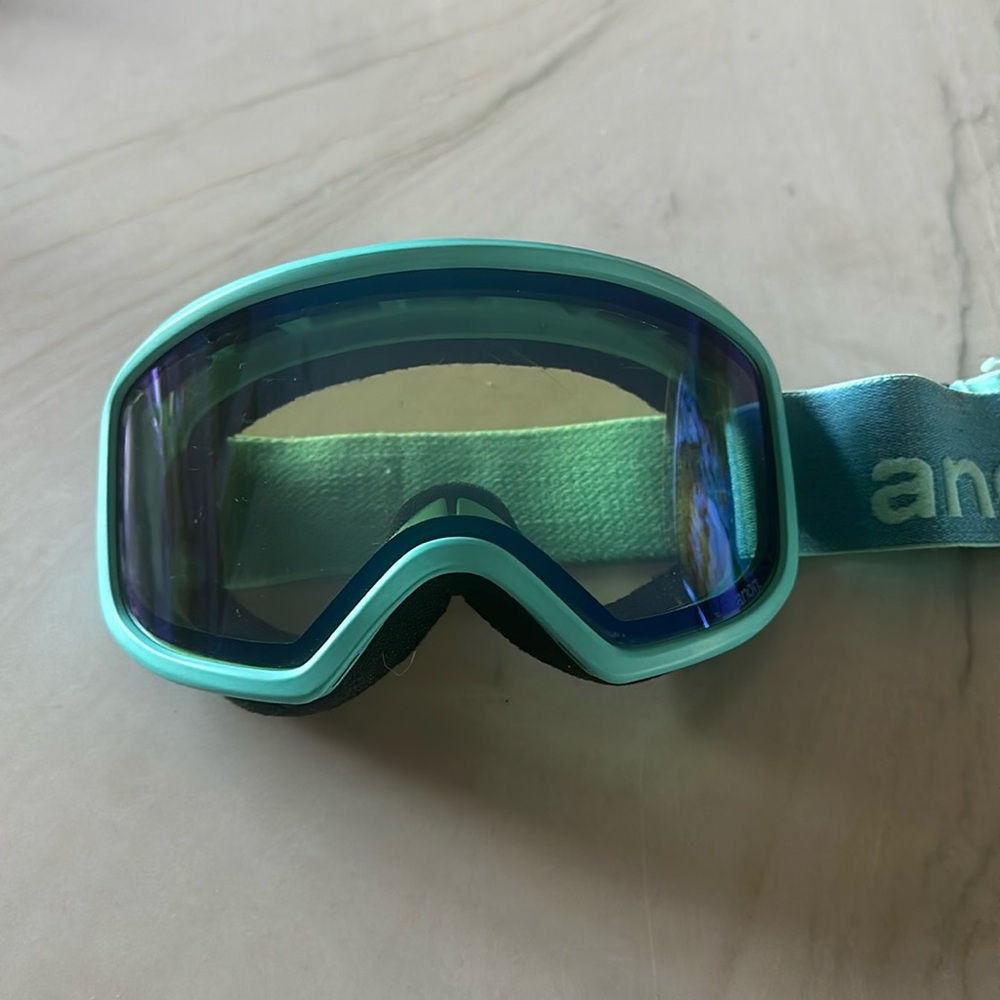Womens Anon ski goggles
